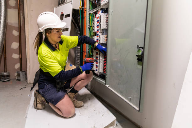 Best Affordable Emergency Electrician  in Creston, IA